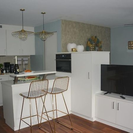 Moderne Ferienwohnung Мерано Экстерьер фото