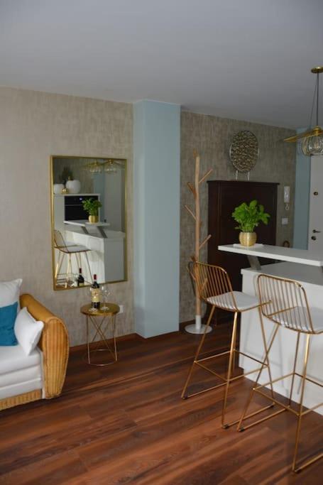 Moderne Ferienwohnung Мерано Экстерьер фото