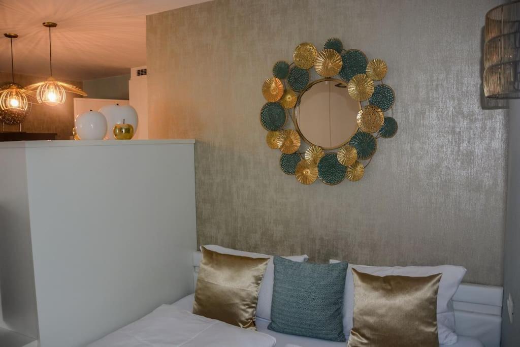Moderne Ferienwohnung Мерано Экстерьер фото