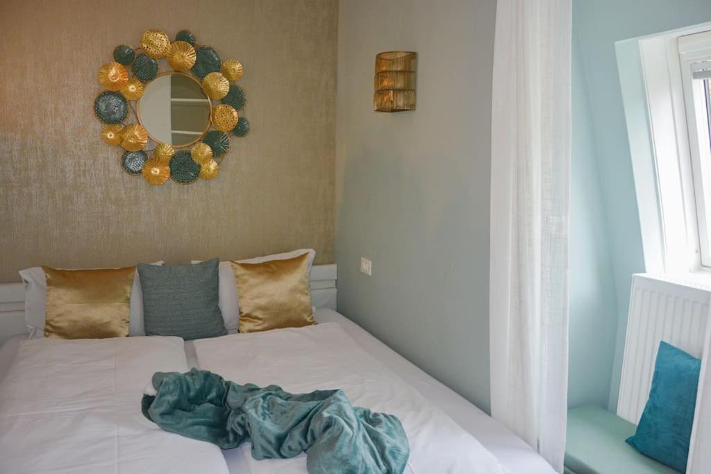 Moderne Ferienwohnung Мерано Экстерьер фото