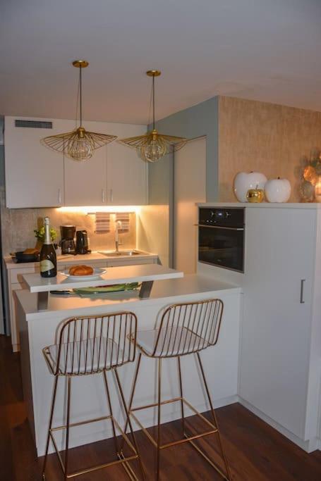 Moderne Ferienwohnung Мерано Экстерьер фото