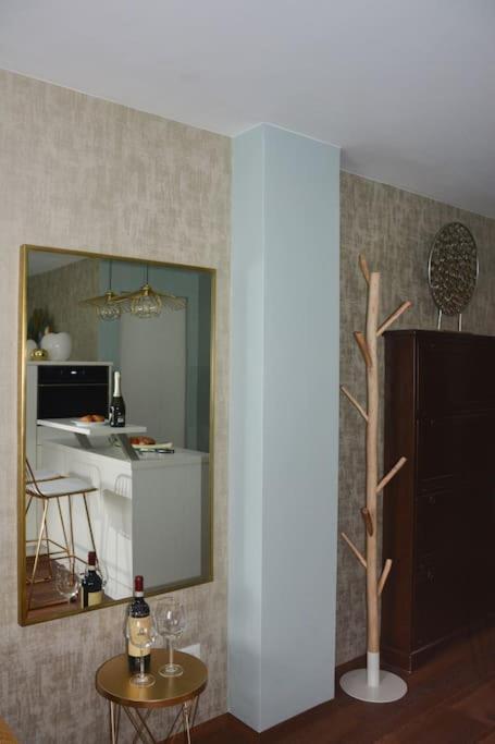 Moderne Ferienwohnung Мерано Экстерьер фото